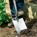 Garden Digging Spade - lets-do-diy.com